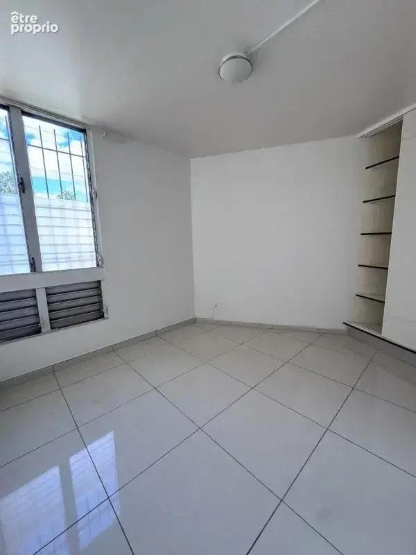 Appartement T4 (99m2) - Haut du Port, Fort-de-France - photo 8