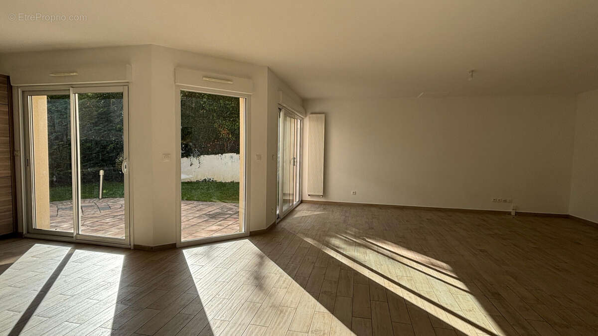 Maison à L&#039;ETANG-LA-VILLE