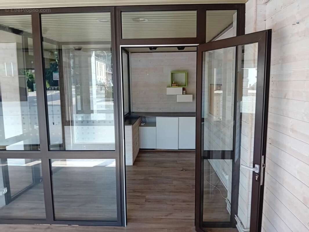 Commerce à AURILLAC