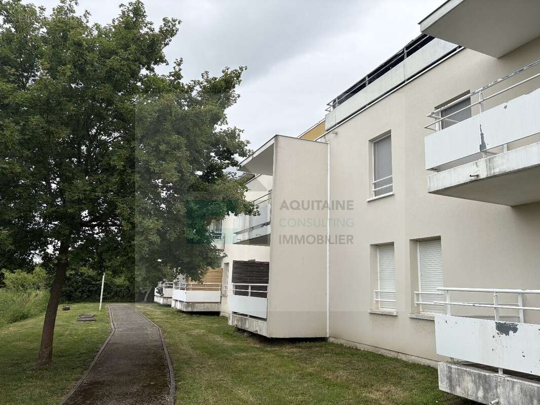 Appartement à AMBES