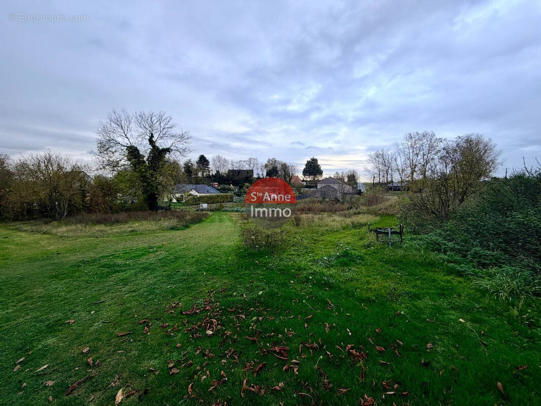 Terrain à BLANGY-TRONVILLE