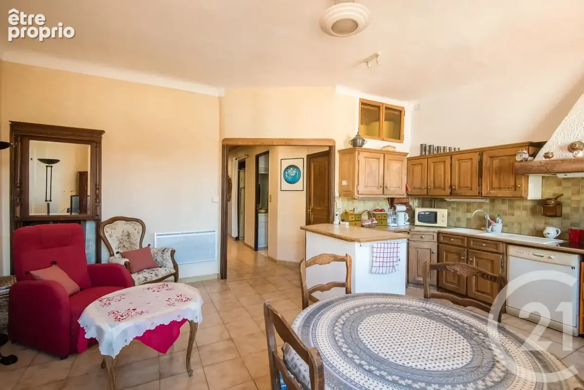 Appartement 64 m² à Nice  - photo 3