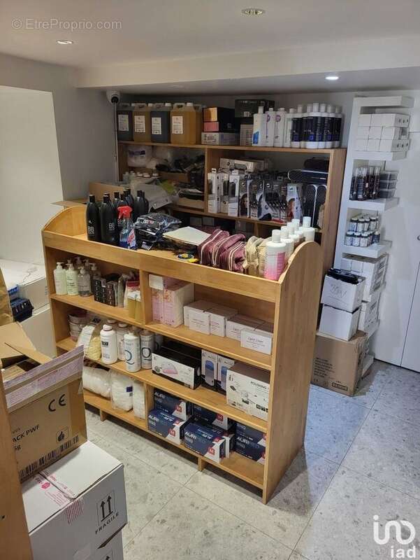 Photo 4 - Commerce à SARCELLES