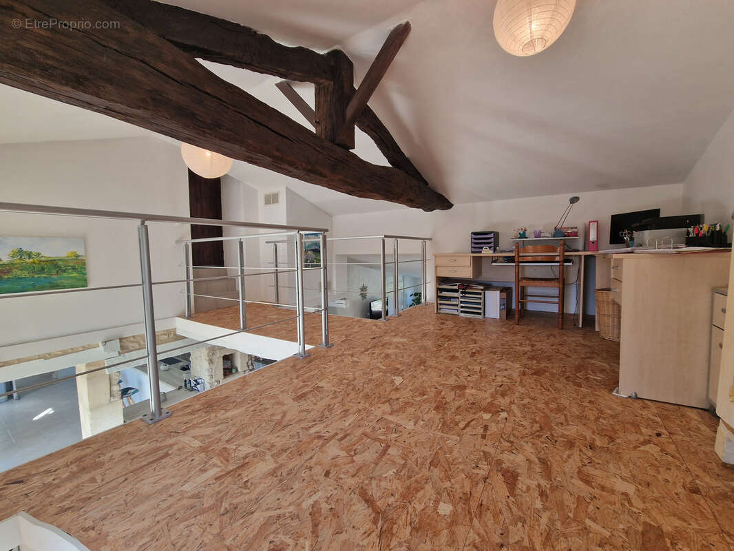 Maison à TUGERAS-SAINT-MAURICE