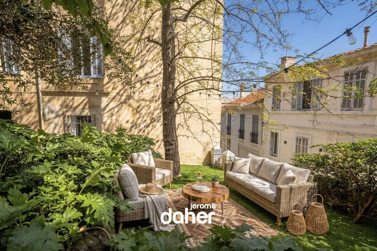 Appartement à MARSEILLE-7E