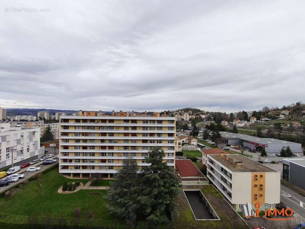 Appartement à SAINT-ETIENNE