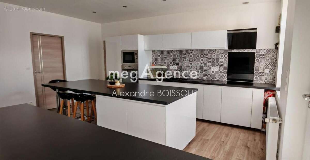 Maison à SAINT-PIERRE-LES-ELBEUF