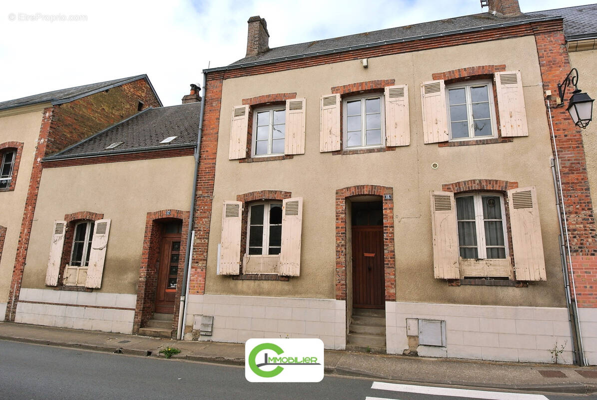 Maison à SAINT-CALAIS