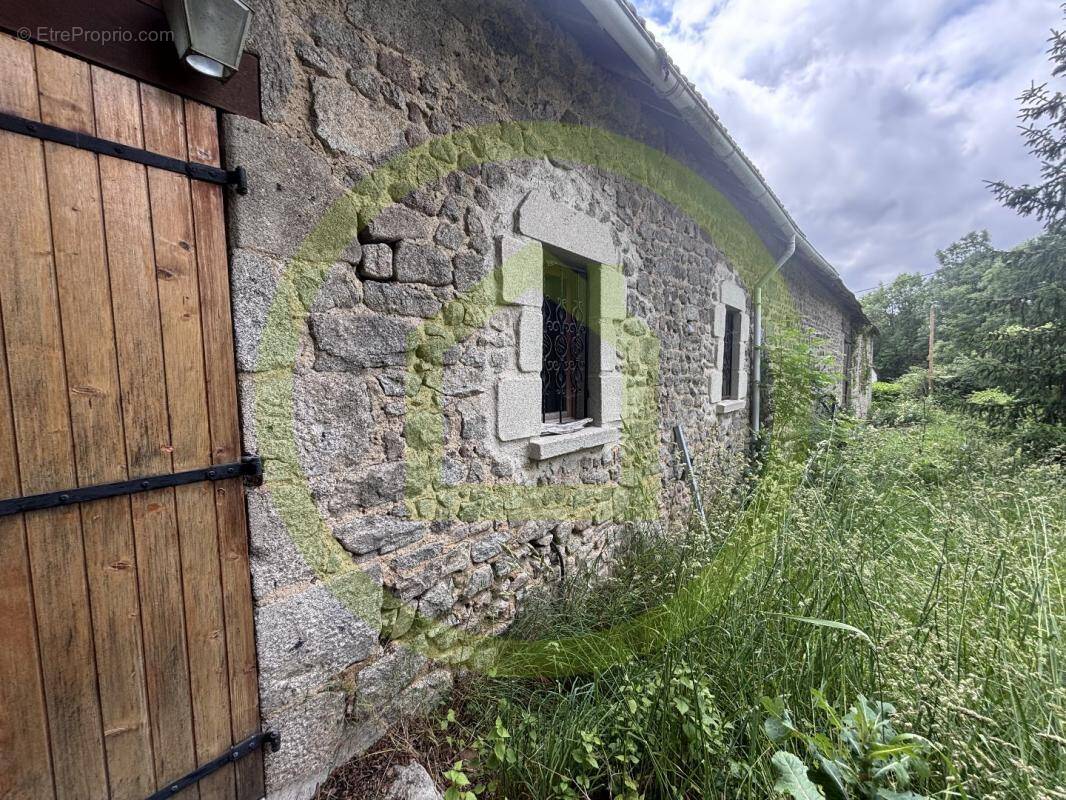 Maison à SAINT-CHABRAIS