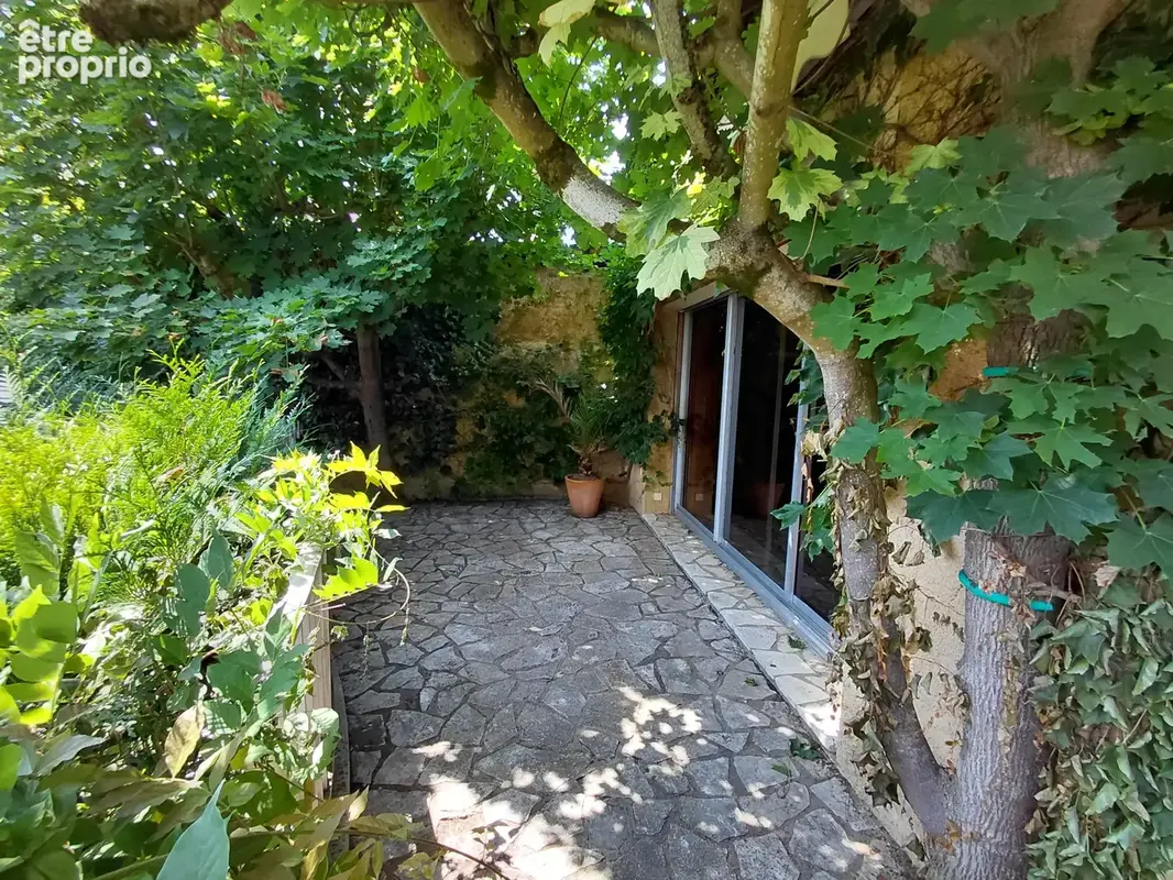 Maison familiale avec dépendances et jardin en centre-ville de La Flèche ! - photo 4