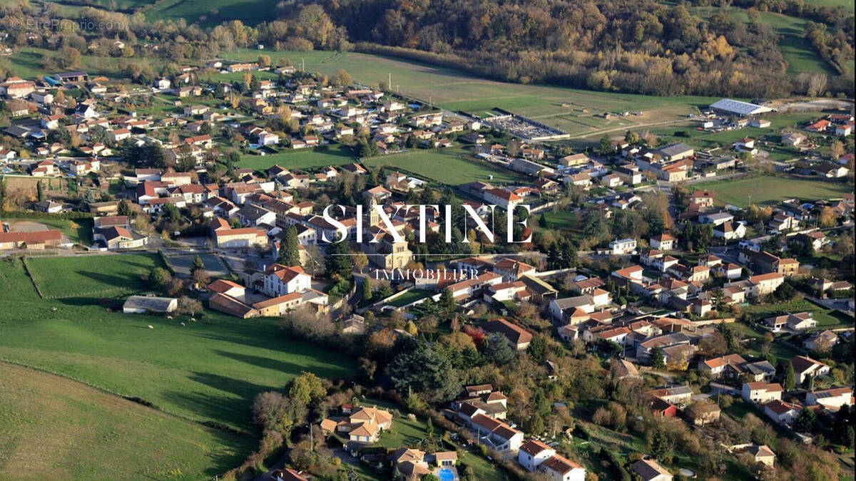 Terrain à LES COTES-D'AREY