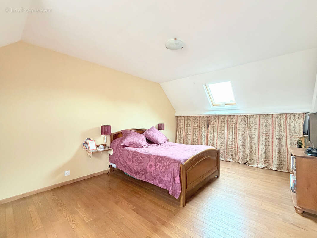 Maison à RUEIL-MALMAISON