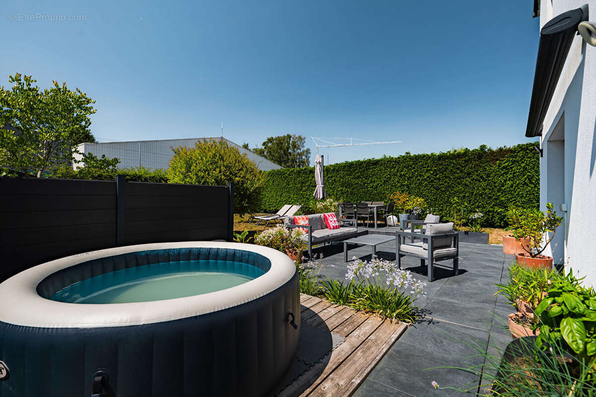 Maison Contemporaine (2017) - 114 m² - 4 Ch - Garage & Jardin - photo 2