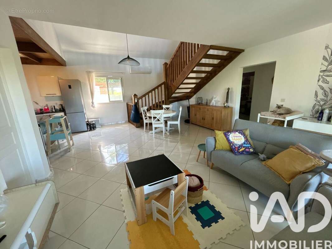 Maison 172 m² à Saint-Joseph  - photo 5