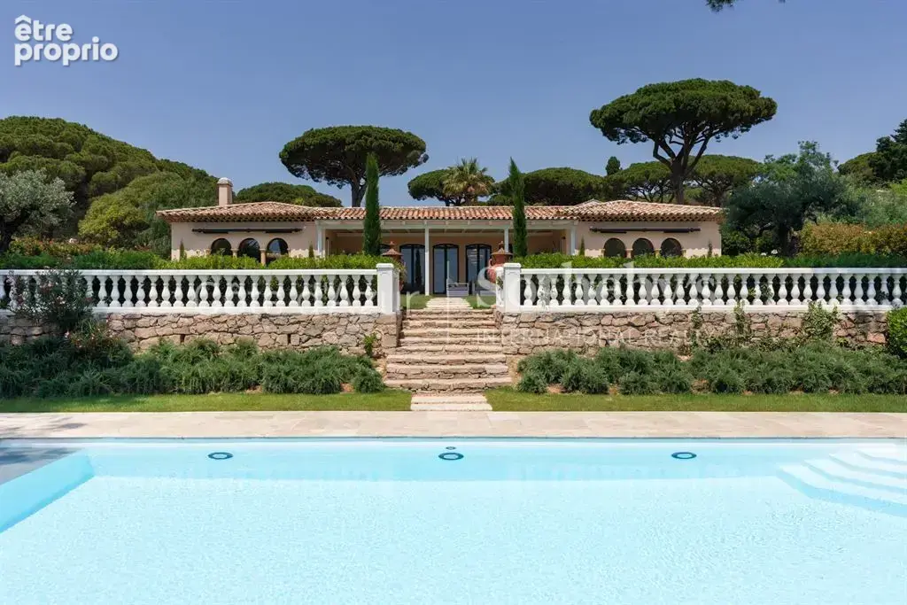 Golfe Saint-Tropez propriété vue mer 2 villas 2 piscines, confidentiel - photo 2
