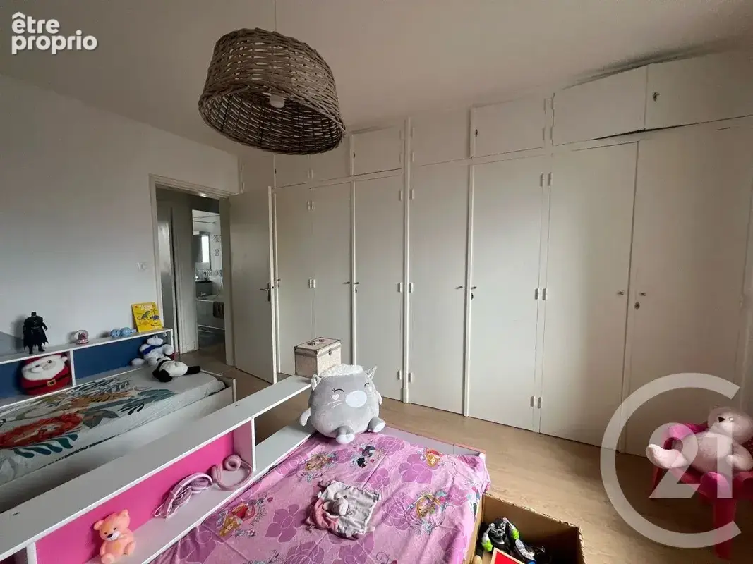 Appartement 4 pièces 88 m² à vendre à Aurillac (15000) - photo 5