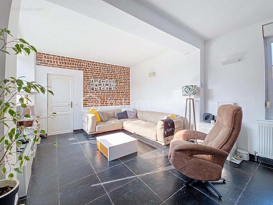 Maison à THUMERIES
