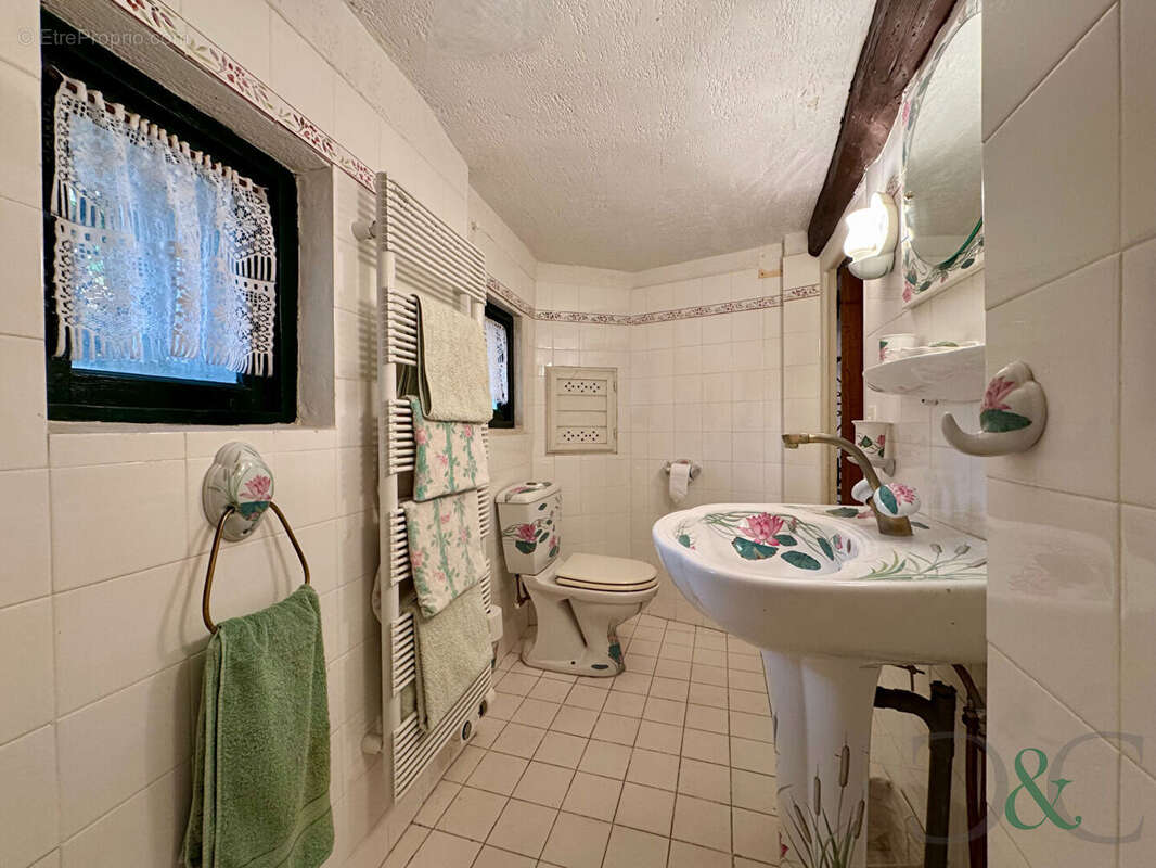 Maison à BORMES-LES-MIMOSAS