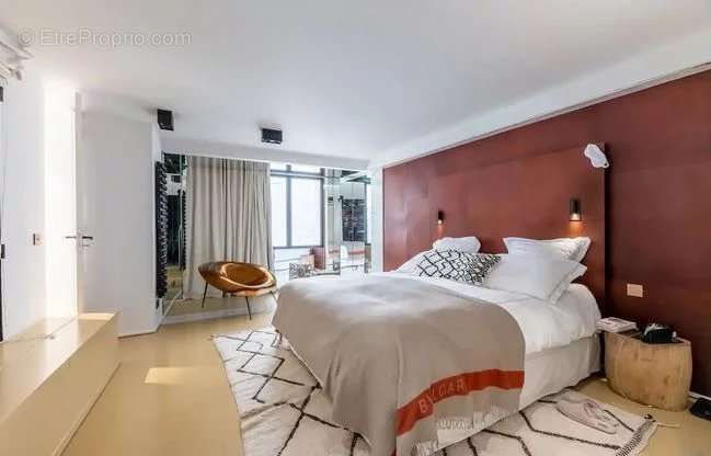 Appartement à PARIS-9E