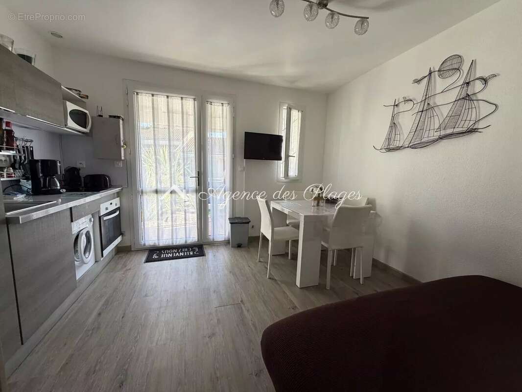 Maison à MESCHERS-SUR-GIRONDE