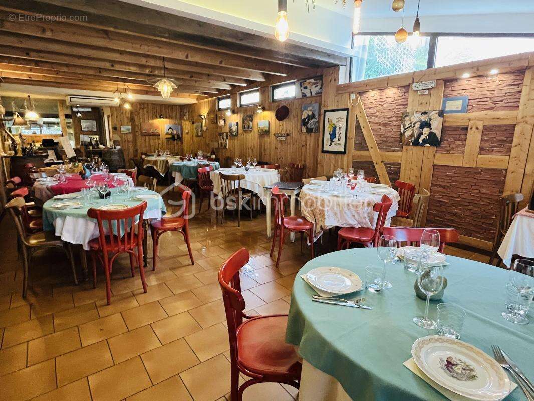 Dpt var (83) - a 2mn de la mer - endroit prisé et renommé - restaurant atypique - photo 3
