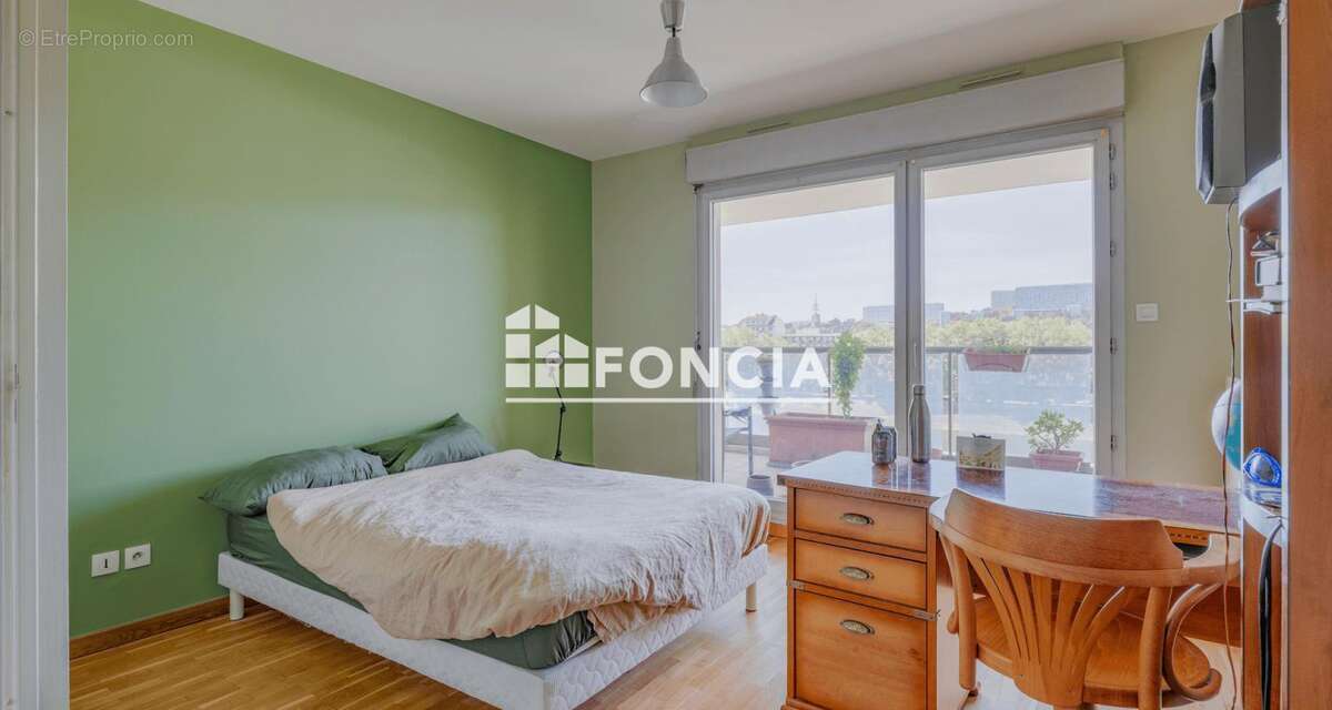 Appartement à LYON-4E
