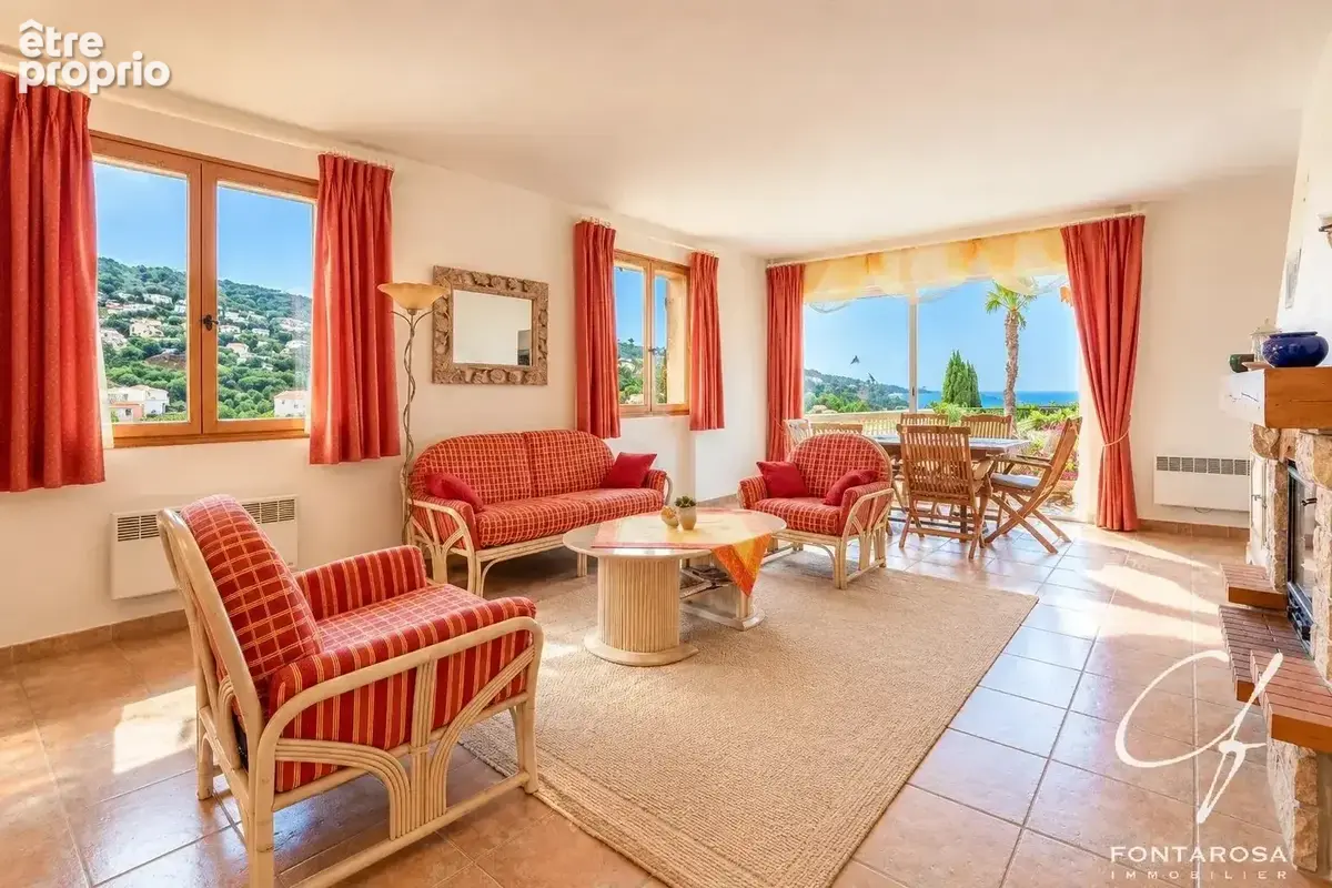 Villa provençale avec vue mer – Les Issambres - 5 pièces - photo 5
