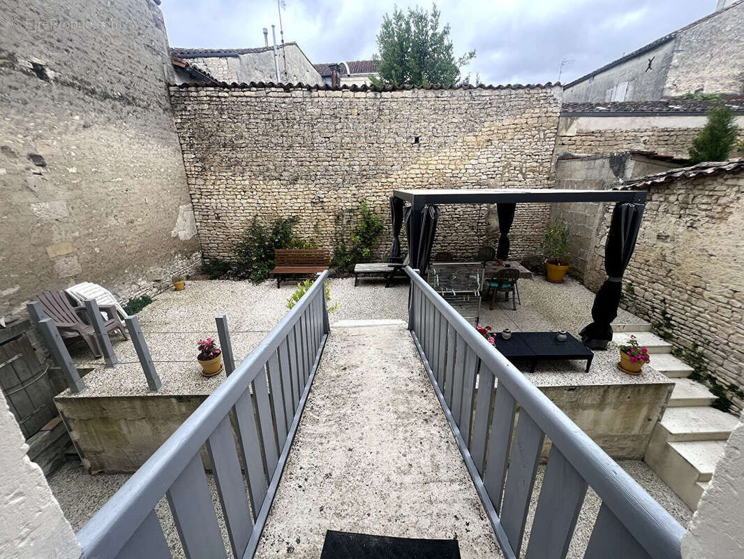 Maison à MATHA
