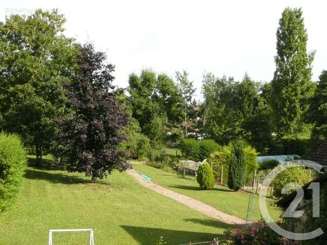 Maison à LA CHAPELLE-REANVILLE