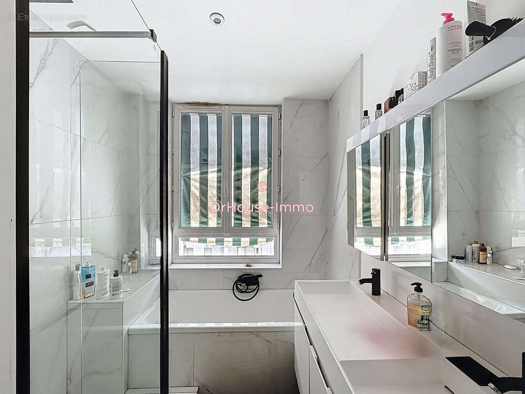 Appartement à MARSEILLE-7E