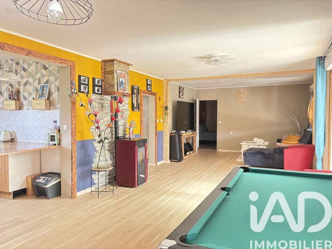 Maison 140 m² à Polignac  - photo 6