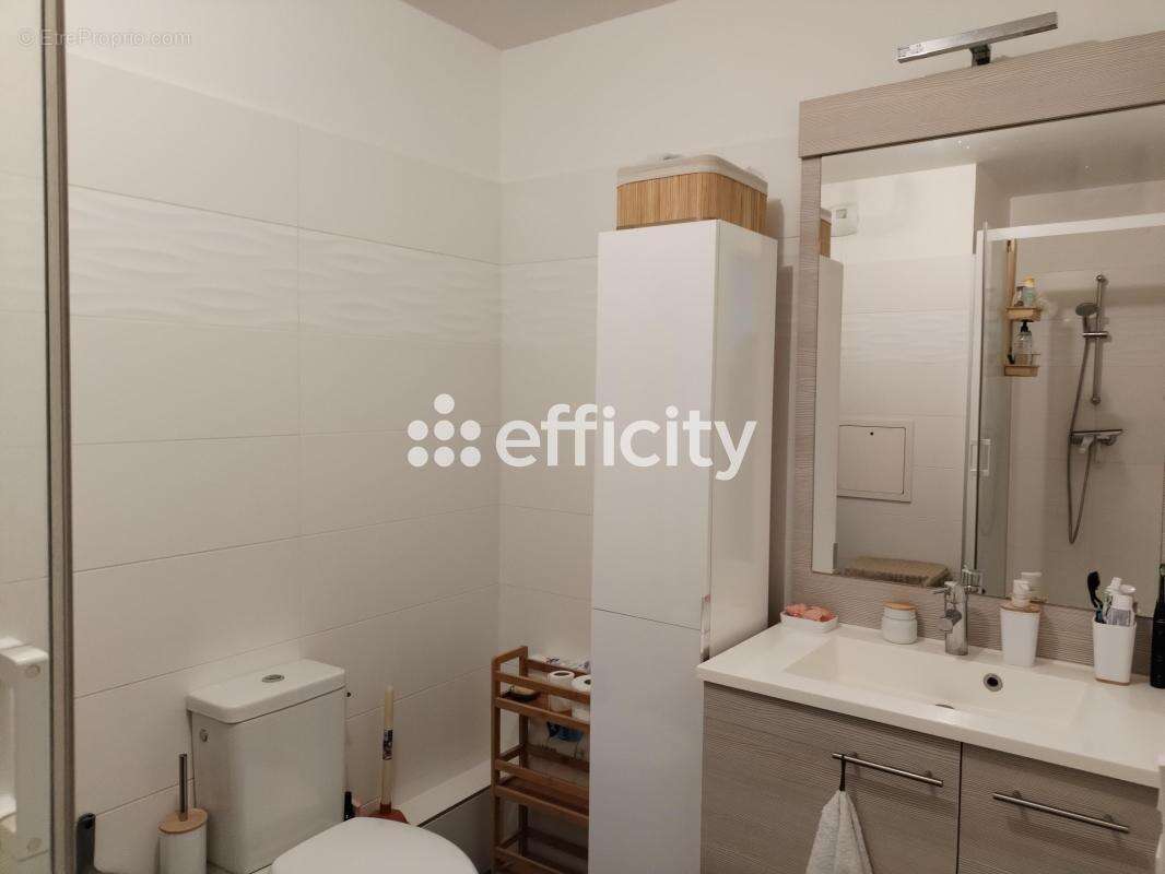 Appartement à SAINT-CYR-L'ECOLE