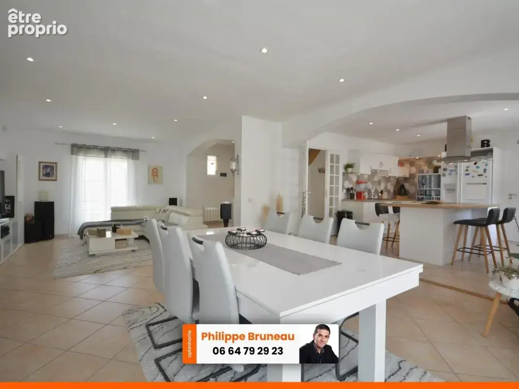 Vivez le Rêve : Somptueuse Propriété avec Piscine à Freneuse - photo 2
