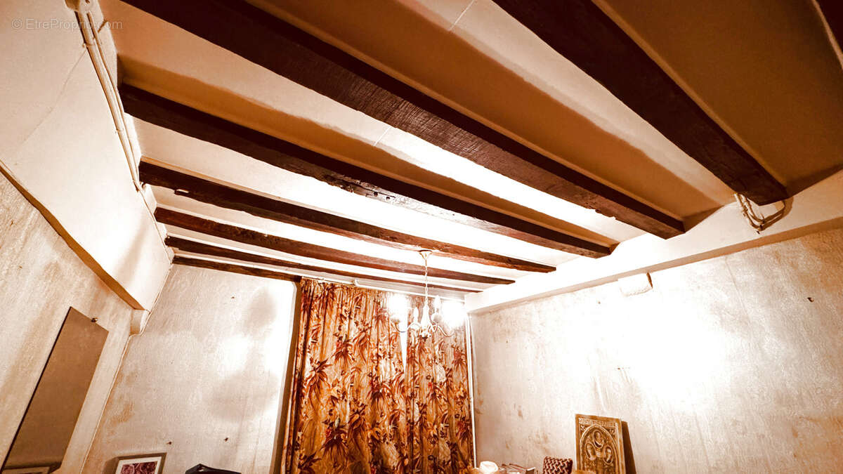 Maison de campagne situé à ASQUINS spacieuse au prix de 208  650 €. - photo 21