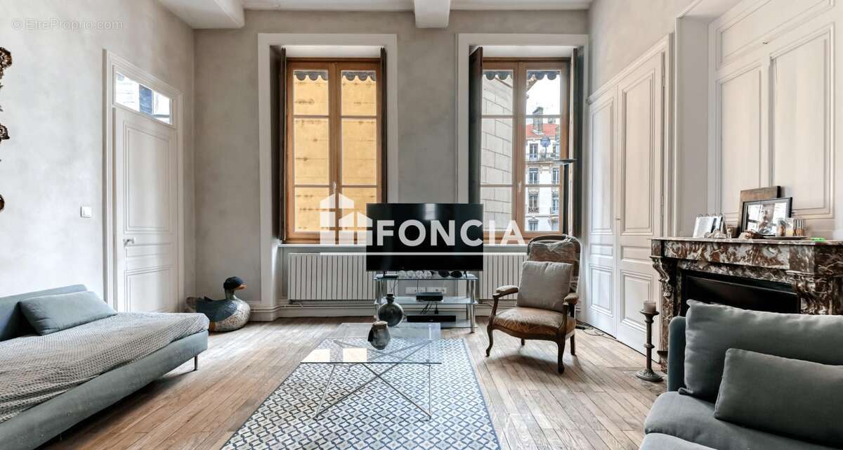 Appartement à LYON-1E