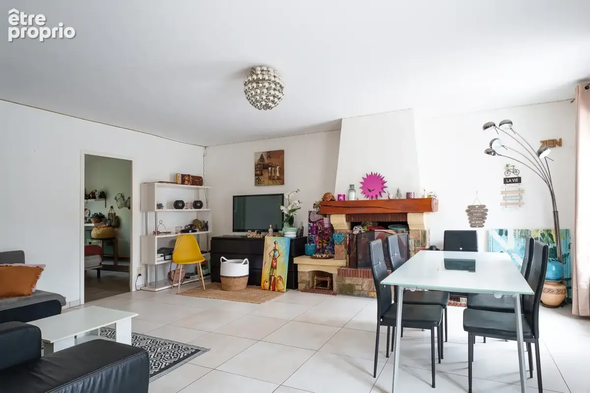 Exclusivite maison familiale 4 chambres mitoyenne d'un cote quartier saint leger joue les tours - photo 5