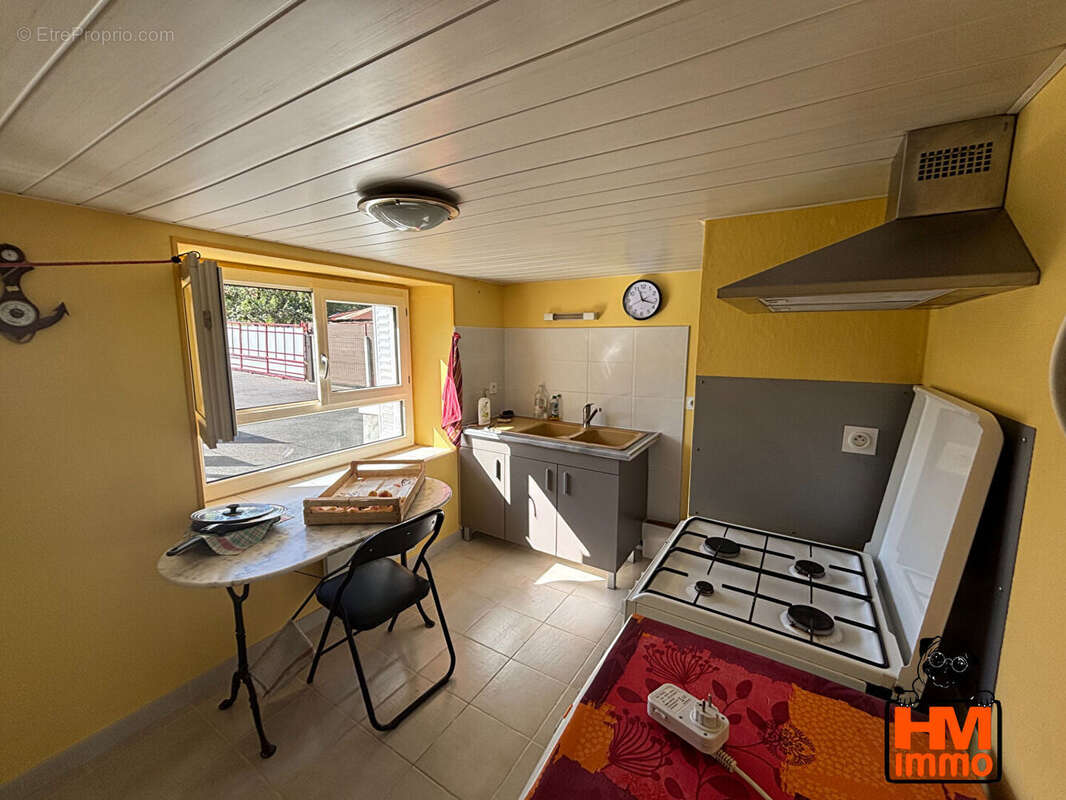 Maison à SAINT-YRIEIX-LA-PERCHE