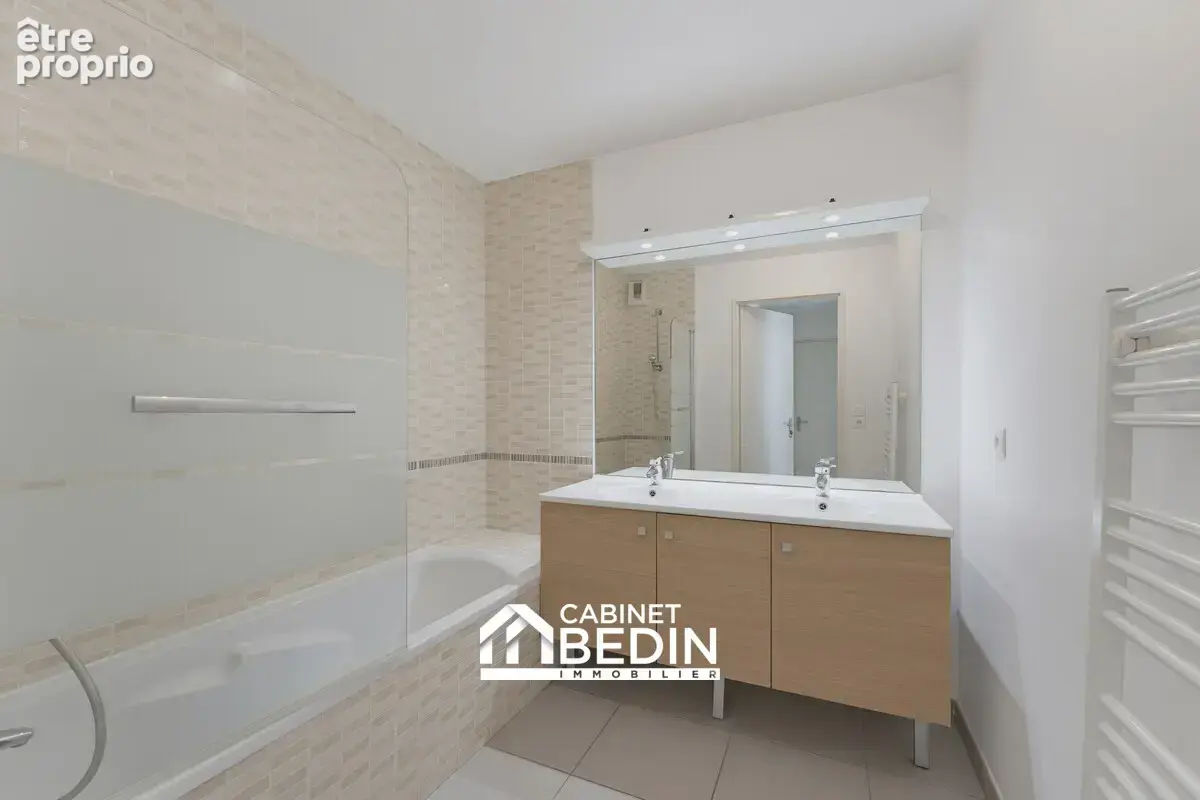 Appartement 73 m² à Merignac  - photo 7