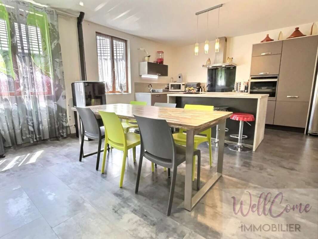 Appartement à AIX-LES-BAINS