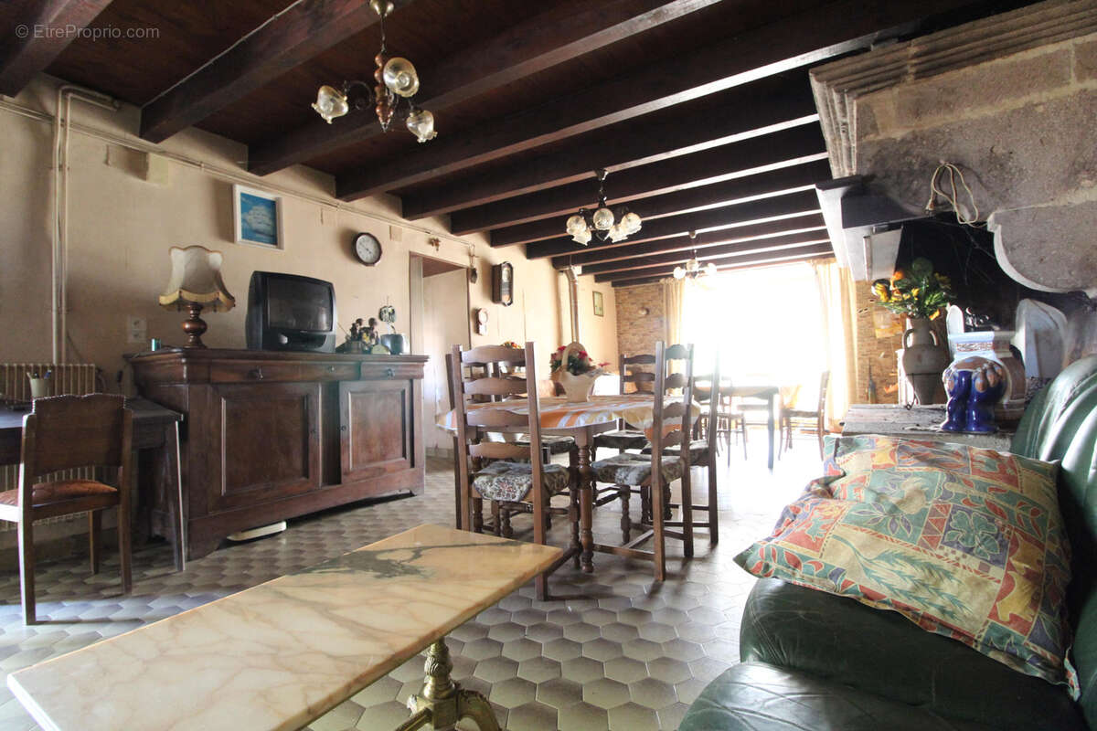 Maison à MOUNES-PROHENCOUX