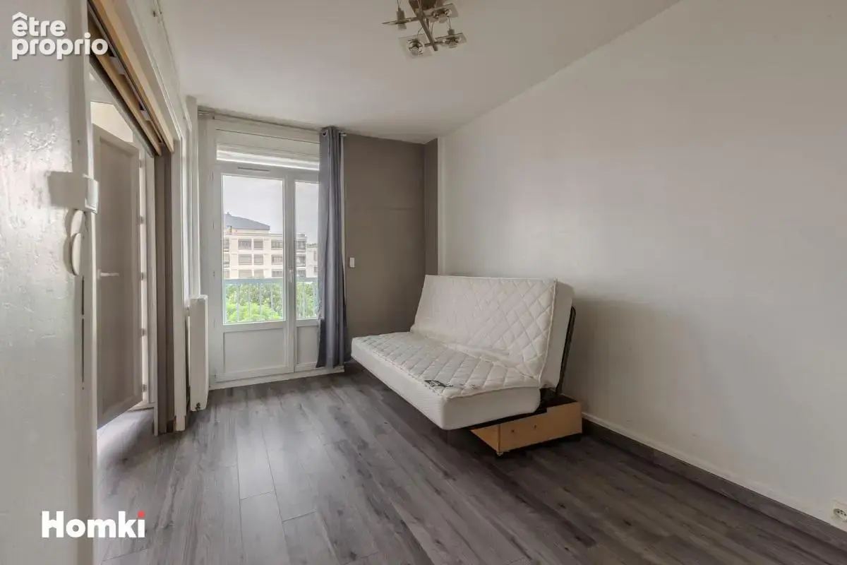 OPPORTUNITÉ – T3 bis de 78 m² avec balcon – Vénissieux Les Marronniers - photo 8