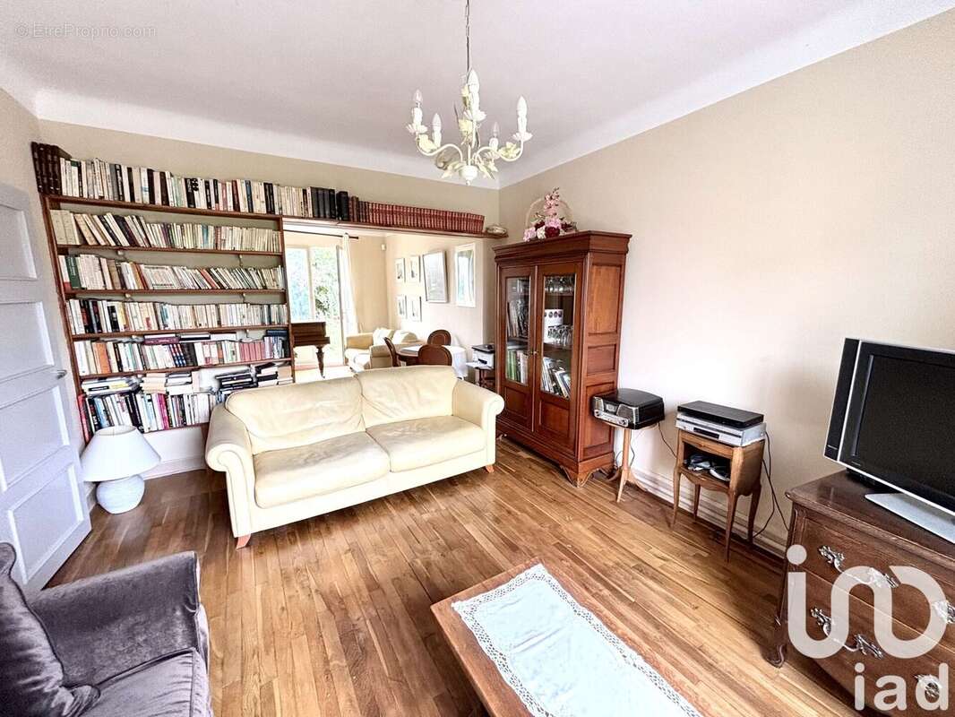 Photo 4 - Maison à FLEURY-LES-AUBRAIS