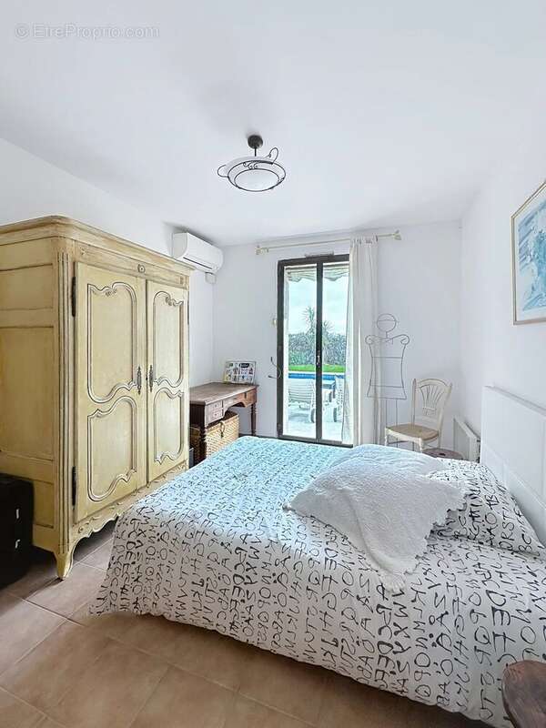 Maison à VILLENEUVE-LOUBET