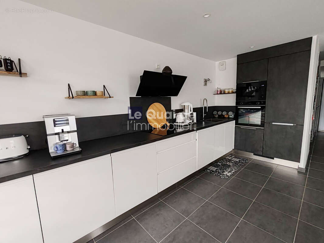 Appartement à LE PONT-DE-CLAIX