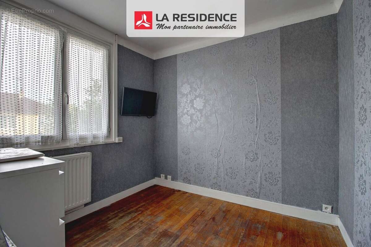 Maison à SAINT-ETIENNE-DU-ROUVRAY