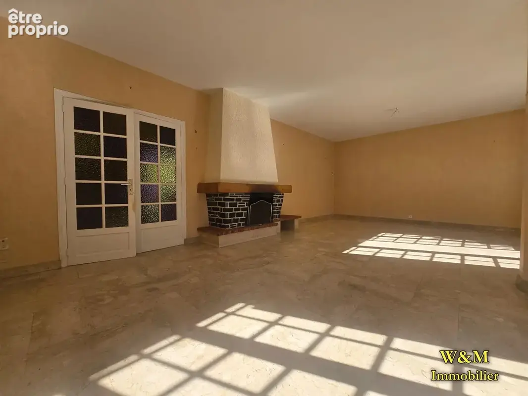 Maison Evry Courcouronnes 9 pièce(s) 163 m² sur 1 000 m² de terrain - photo 2