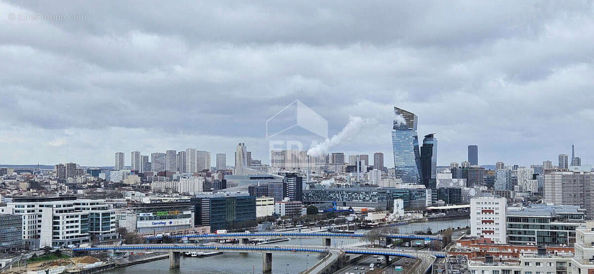 Appartement à CHARENTON-LE-PONT