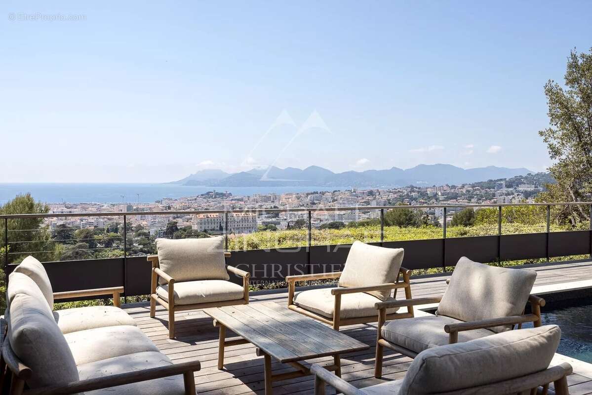 Maison à CANNES