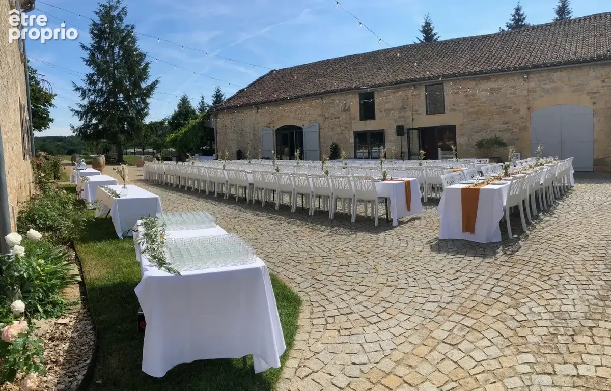Situation privilégiée pour vos mariages avec  potentiel d'accueil, dans un cadre de vie paradisiaque. - photo 5