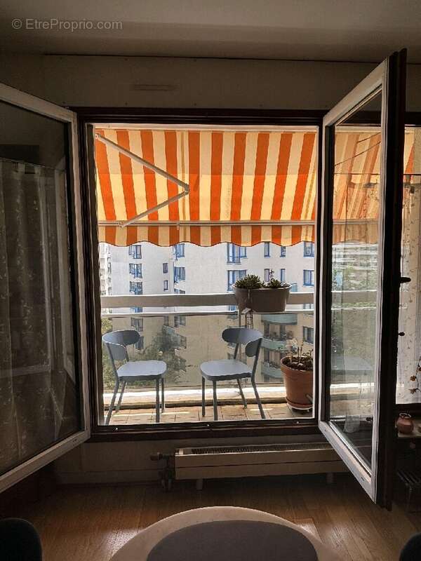 Appartement à COURBEVOIE